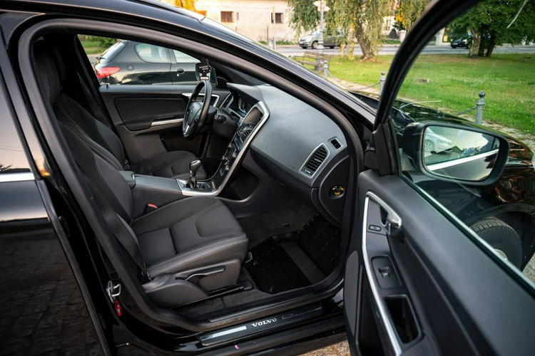 Volvo XC 60 D4 181KM - Webasto - Grzana kierownica - Oryginał - Nowe sprzęgło zdjęcie 21