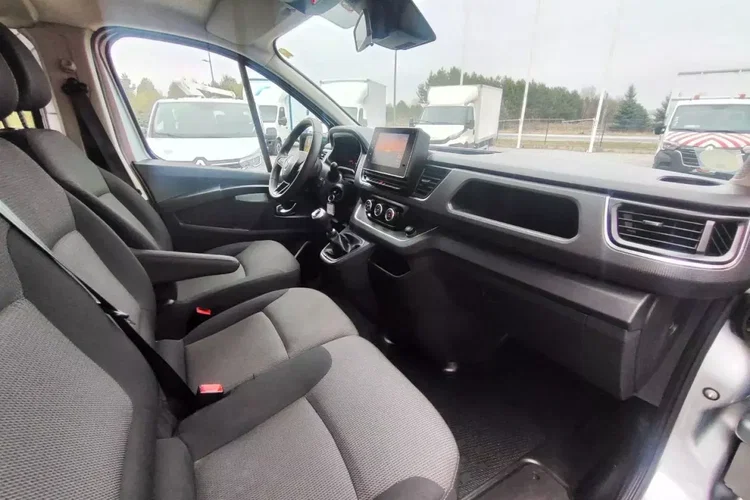 Renault trafic zdjęcie 18