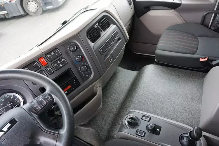 DAF LF / 260 / ACC / E 6 / FIRANKA / 18 PALET / DŁ. 7.2 M zdjęcie 9