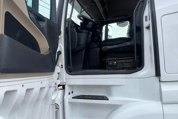 Mercedes ACTROS / 1845 / STANDARD / AUTOMAT / EURO 6 D / SPROWADZONY zdjęcie 40