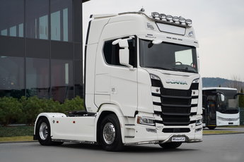 Scania S 580 / V8 / RETARDER / KLIMA POSTOJOWA / CAŁA NA PODUSZKACH / BOGATE WYPOSAŻENIE / EURO 6