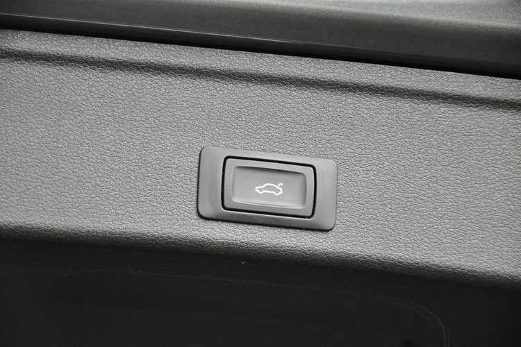 Audi A4 2.0TDI(190KM) 2xS-Line Radar Xenon Led Navi El.Klapa Skóry Alu17"ASO zdjęcie 38