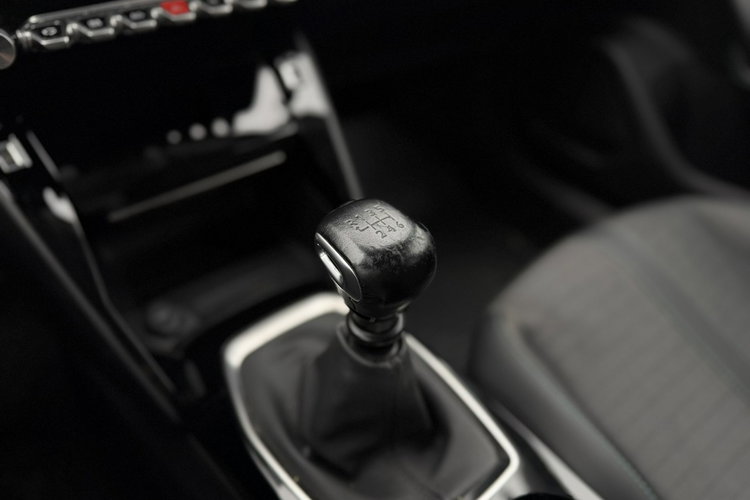 Peugeot 2008 I właściciel Serwis ASO VAT 23% Salon Polska Poleasingowy Bezwypadkowy zdjęcie 12