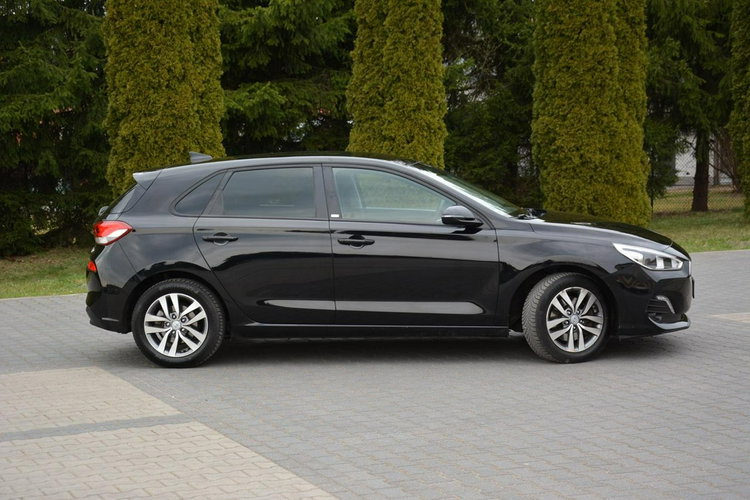 Hyundai i30 Lift Ledy CarPlay Klimatronic Navi Kamera Asystent pasa zdjęcie 11