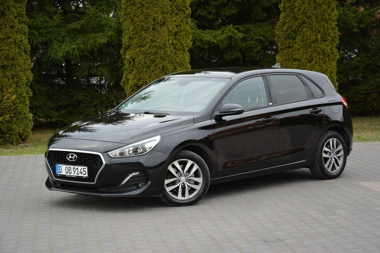 Hyundai i30 Lift Ledy CarPlay Klimatronic Navi Kamera Asystent pasa zdjęcie 3