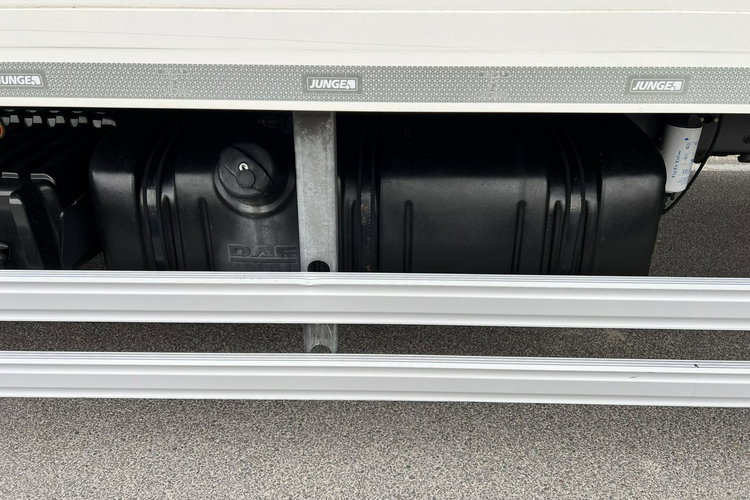 DAF LF 180 Kontener Euro 6 Winda klapa sprowadzony Klima , Poduszki, Aktywny Tempomat , Winda klapa, Euro 6, Sypialka zdjęcie 21