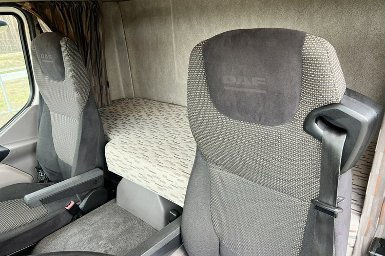DAF LF 180 Kontener Euro 6 Winda klapa sprowadzony Klima , Poduszki, Aktywny Tempomat , Winda klapa, Euro 6, Sypialka zdjęcie 22