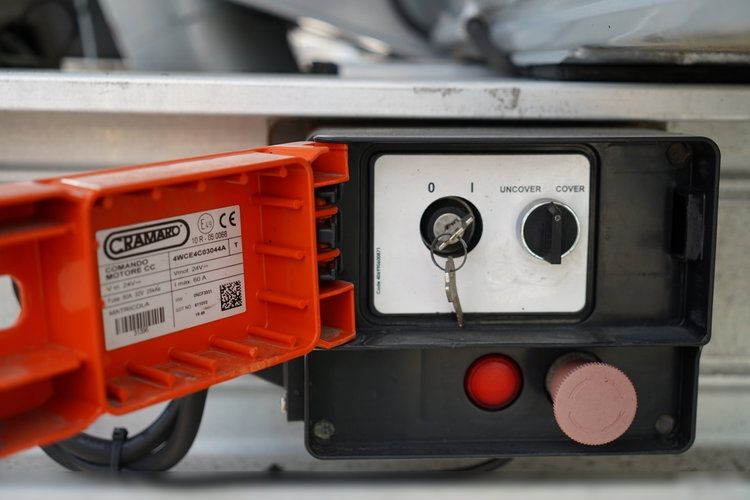 BENALU WYWROTKA / 29 m3 / ALUMINIOWA / OŚ PODNOSZONA / WAGA: 5 000 KG / ALUFELGI  / PLANDEKA ELEKTRYCZNA / SPROWADZONA zdjęcie 17