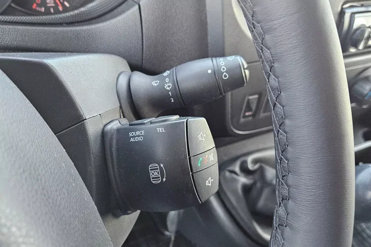 Renault Master Kontener 8 ePAL 69999zł NETTO 2.3 dCi/131KM zdjęcie 23