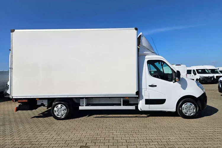 Renault Master Kontener 8 ePAL 69999zł NETTO 2.3 dCi/131KM zdjęcie 7