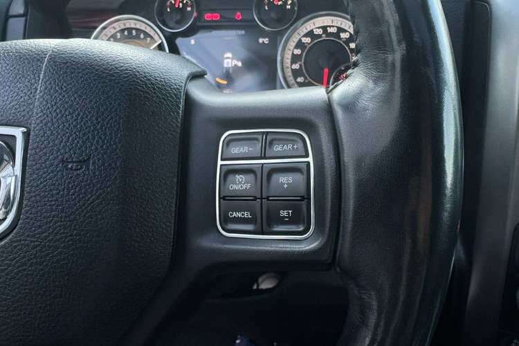 Dodge RAM RAM 2018 SPORT 5.7HEMI Kam cofania Wentyle Szyber Alpine Grzana kierow zdjęcie 22