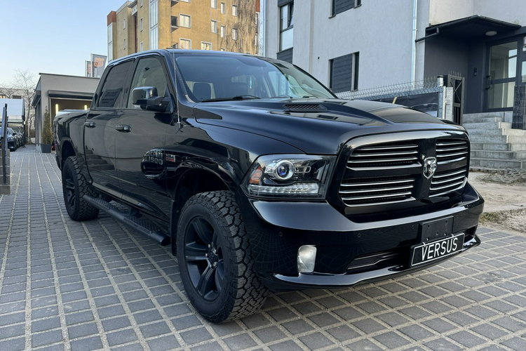 Dodge RAM RAM 2018 SPORT 5.7HEMI Kam cofania Wentyle Szyber Alpine Grzana kierow zdjęcie 3