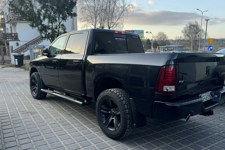 Dodge RAM RAM 2018 SPORT 5.7HEMI Kam cofania Wentyle Szyber Alpine Grzana kierow zdjęcie 6