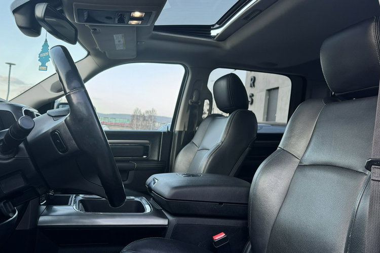 Dodge RAM RAM 2018 SPORT 5.7HEMI Kam cofania Wentyle Szyber Alpine Grzana kierow zdjęcie 8