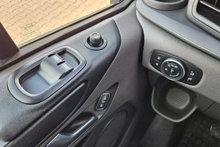 Ford transit-custom L2H1 *59999zł NETTO* 2.0TdCi/131KM zdjęcie 19