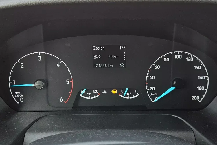 Ford transit-custom L2H1 *59999zł NETTO* 2.0TdCi/131KM zdjęcie 24