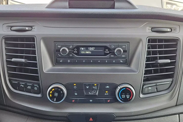 Ford transit-custom L2H1 *59999zł NETTO* 2.0TdCi/131KM zdjęcie 26