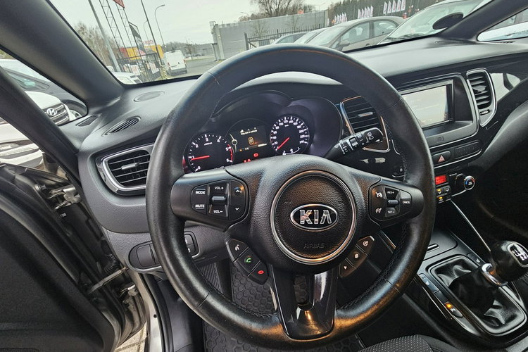 Kia Carens Grzane fotele i kierownica, kamera, 7 osobowy zdjęcie 15