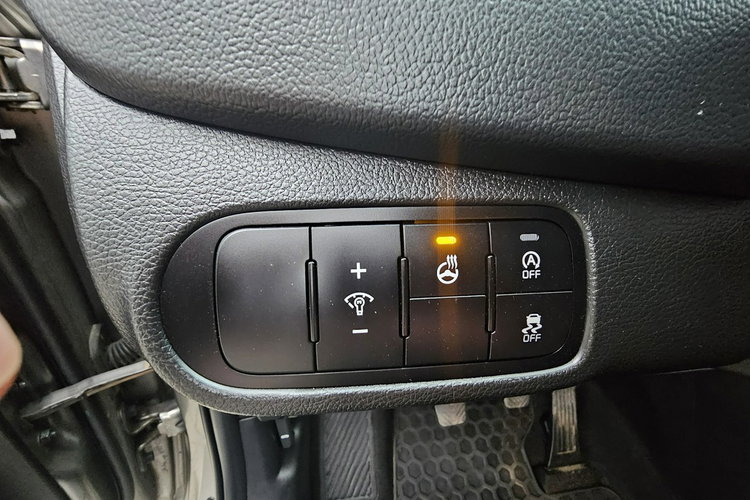 Kia Carens Grzane fotele i kierownica, kamera, 7 osobowy zdjęcie 25