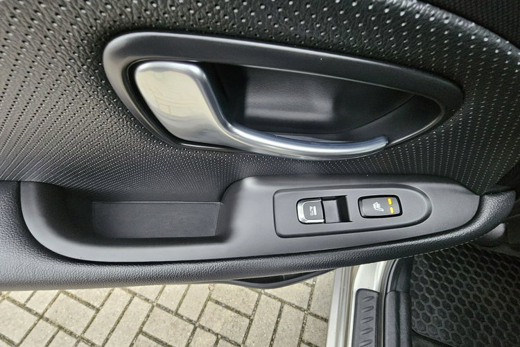 Kia Carens Grzane fotele i kierownica, kamera, 7 osobowy zdjęcie 26