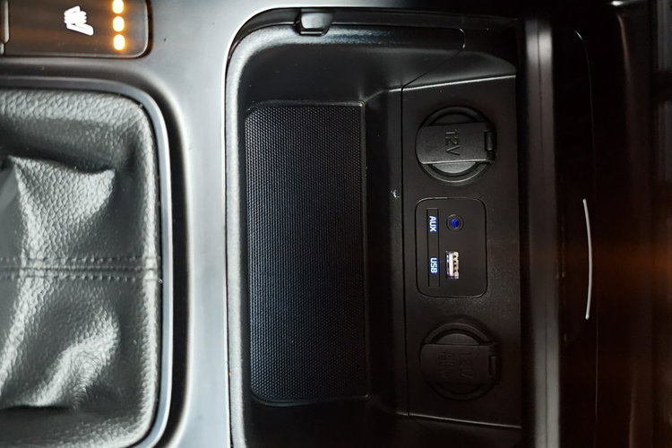 Kia Carens Grzane fotele i kierownica, kamera, 7 osobowy zdjęcie 29