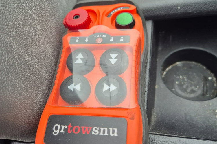 Sprinter Mercedes-Benz Sprinter 316 CDi / KONTENER / WINDA / TEMPOMAT zdjęcie 26