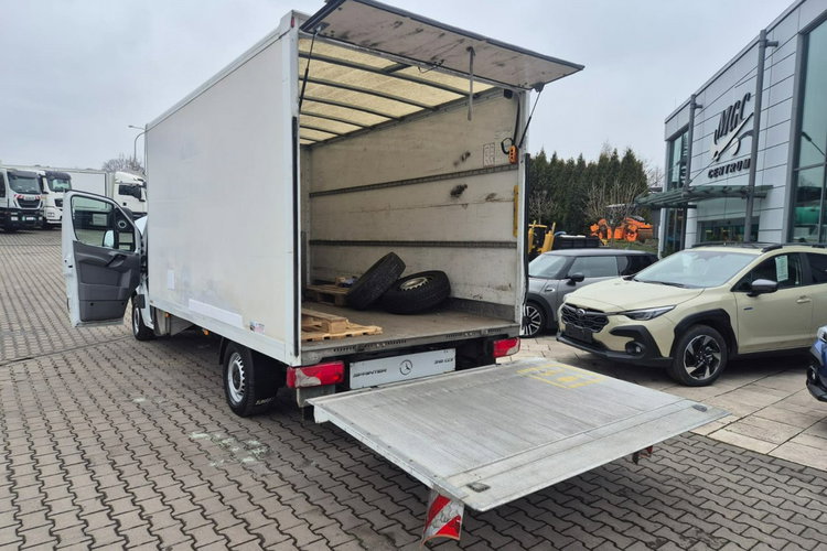 Sprinter Mercedes-Benz Sprinter 316 CDi / KONTENER / WINDA / TEMPOMAT zdjęcie 30