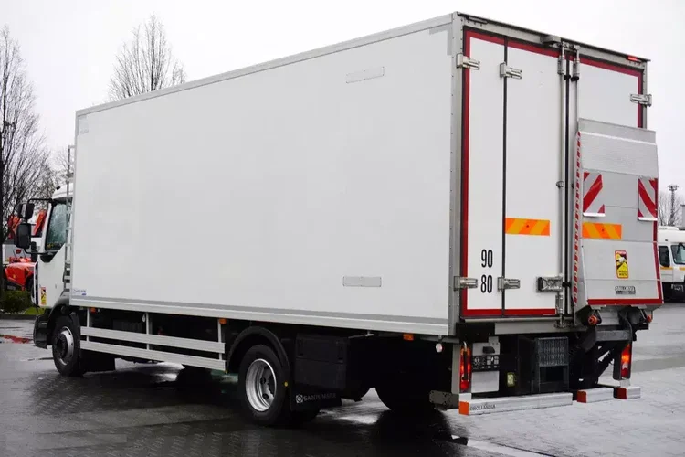 Renault D210 12T / Chłodnia Bitemperatura / 10 sztuk zdjęcie 8