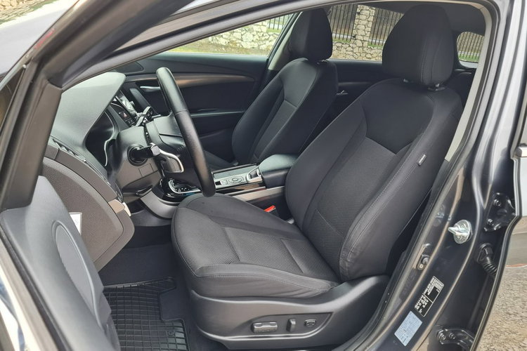 Hyundai i40 2.0 GDI 177KM # Automat # NAVI # Climatronic # Kamera # Śliczny zdjęcie 6