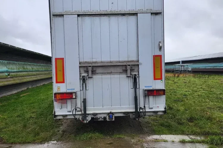 MAN TGL 12.210 zdjęcie 2