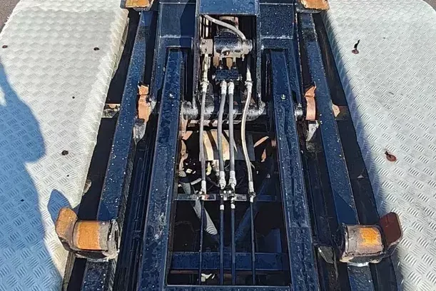 Mercedes AROCS 2545. 6x4 HAKOWIEC 20 ton zdjęcie 20