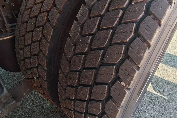 Mercedes AROCS 2545. 6x4 HAKOWIEC 20 ton zdjęcie 21