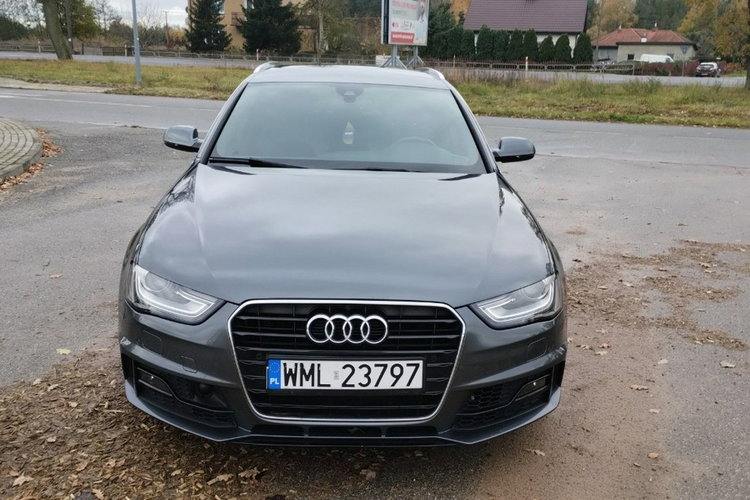 Audi A4 zdjęcie 16