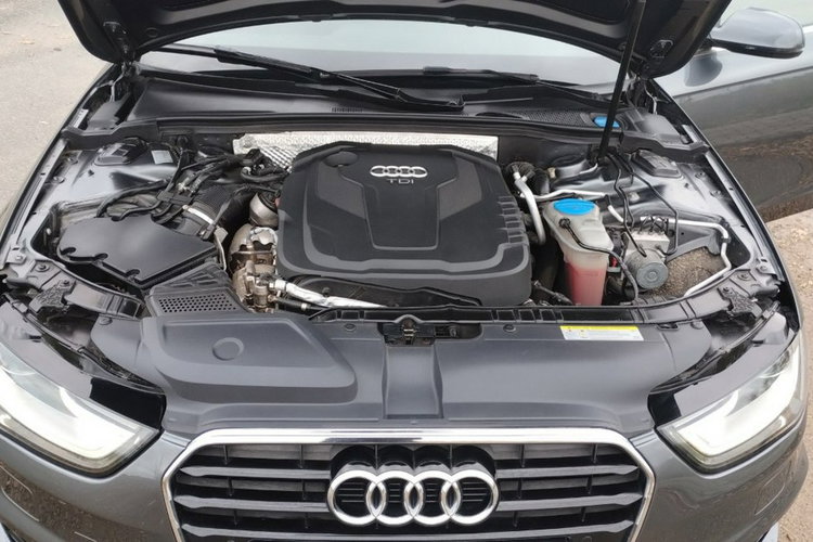 Audi A4 zdjęcie 18