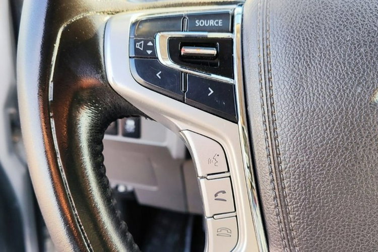 Mitsubishi L200 zdjęcie 15