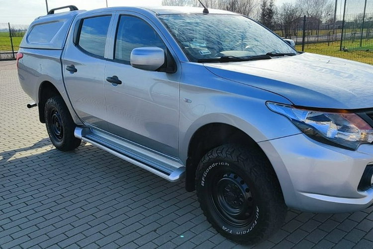 Mitsubishi L200 zdjęcie 17