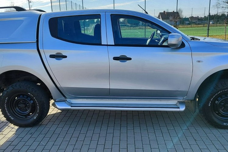 Mitsubishi L200 zdjęcie 9