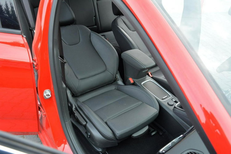 Opel Astra Matrix Full Led Navi Kamera 2XParktronic Keyless go Aso zdjęcie 17