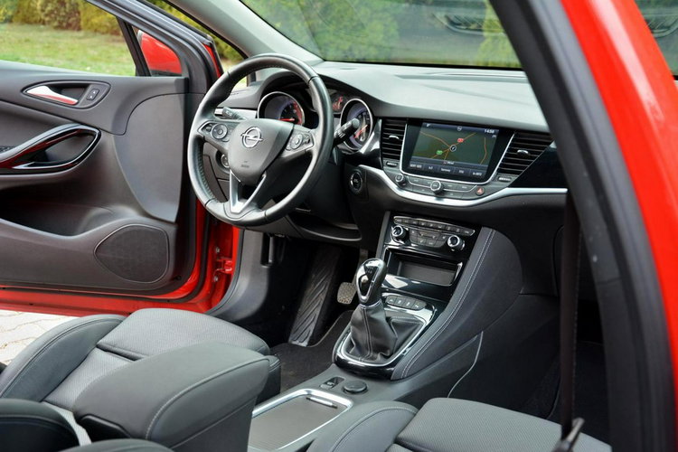 Opel Astra Matrix Full Led Navi Kamera 2XParktronic Keyless go Aso zdjęcie 19