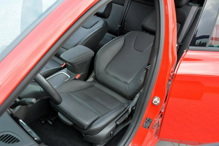 Opel Astra Matrix Full Led Navi Kamera 2XParktronic Keyless go Aso zdjęcie 22