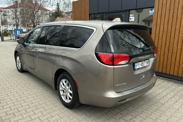 Chrysler Pacifica FV 23% / Zadbany zdjęcie 2