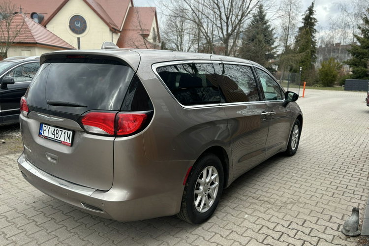 Chrysler Pacifica FV 23% / Zadbany zdjęcie 3