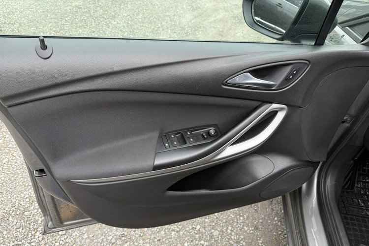 Opel Astra Salon Polska. Serwis ASO. Bezwypadkowy zdjęcie 15