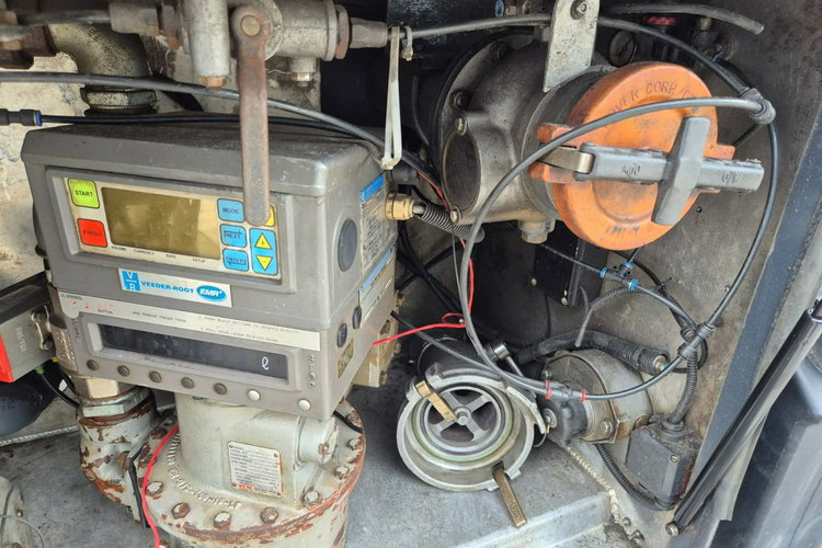 EuroCargo 100ME18 Iveco EuroCargo ML 100 E18 / CYSTERNA / MINICYSTERNA zdjęcie 43