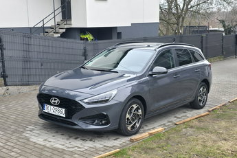 Hyundai i30 1.5 Benzyna | | Gwarancja | Bogate wyposażenie |