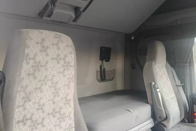 Scania R450 / EURO 6 BEZ EGR / RETARDER / STANDARD / AUTOMAT / zdjęcie 23