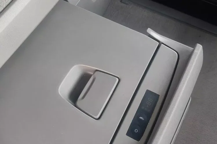 Scania R450 / EURO 6 BEZ EGR / RETARDER / STANDARD / AUTOMAT / zdjęcie 24