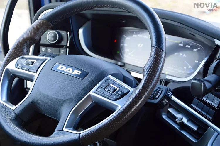 DAF XG+ 530 / ZF INTARDER / KLIMA POST. / MIĘDZYOSIE / FULL LED / ALUFELGI / zdjęcie 33