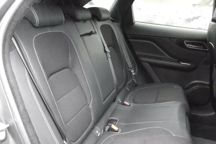 Jaguar f-pace zdjęcie 17