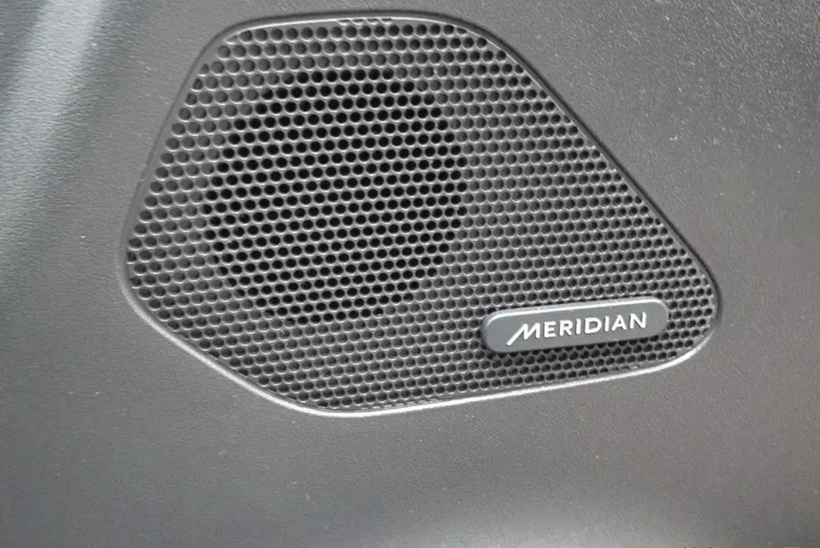 Jaguar f-pace zdjęcie 19